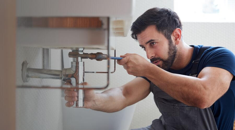 Water heater thermostat replacement in Deputy, IN